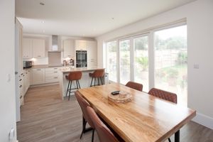 Kitchen Breakfast Room- click for photo gallery
